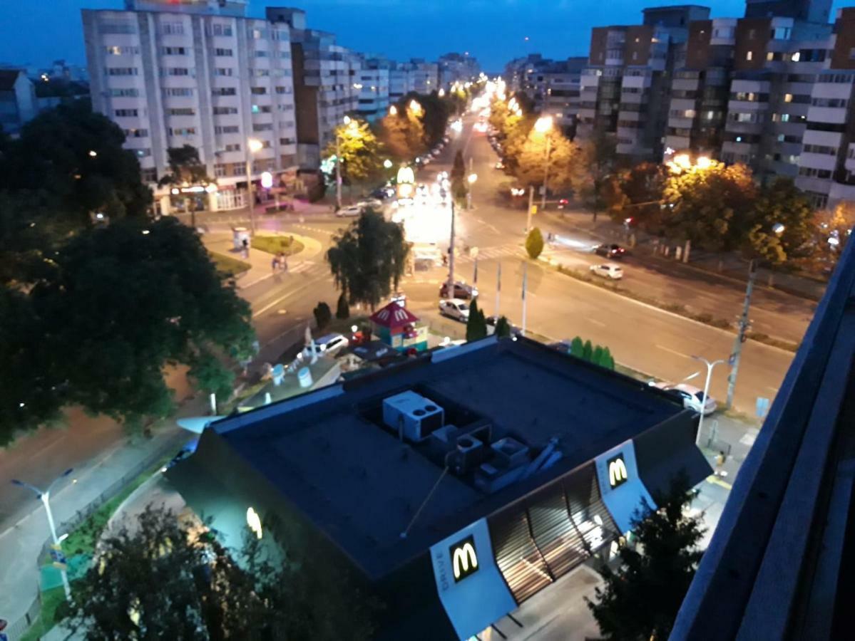 Hellen'S Ultracentral Apartament Бузау Екстериор снимка