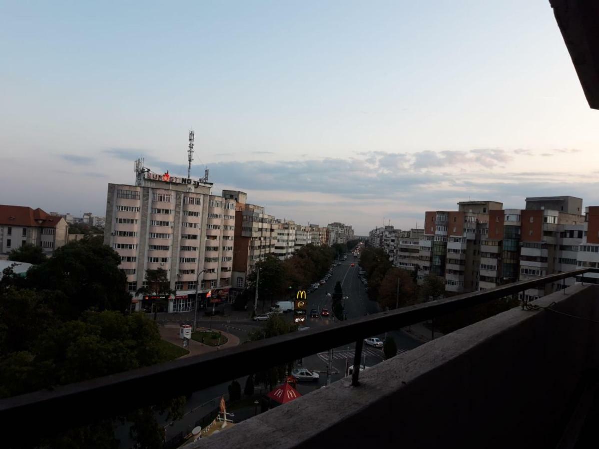 Hellen'S Ultracentral Apartament Бузау Екстериор снимка
