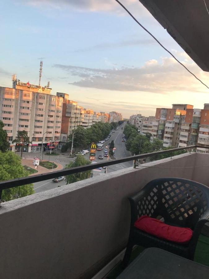 Hellen'S Ultracentral Apartament Бузау Екстериор снимка